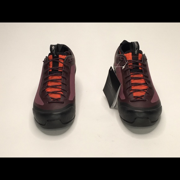 ARC’TERYX WOMENS ACRUX FL APPROACH HIKING SHOES - Picture 5 of 8